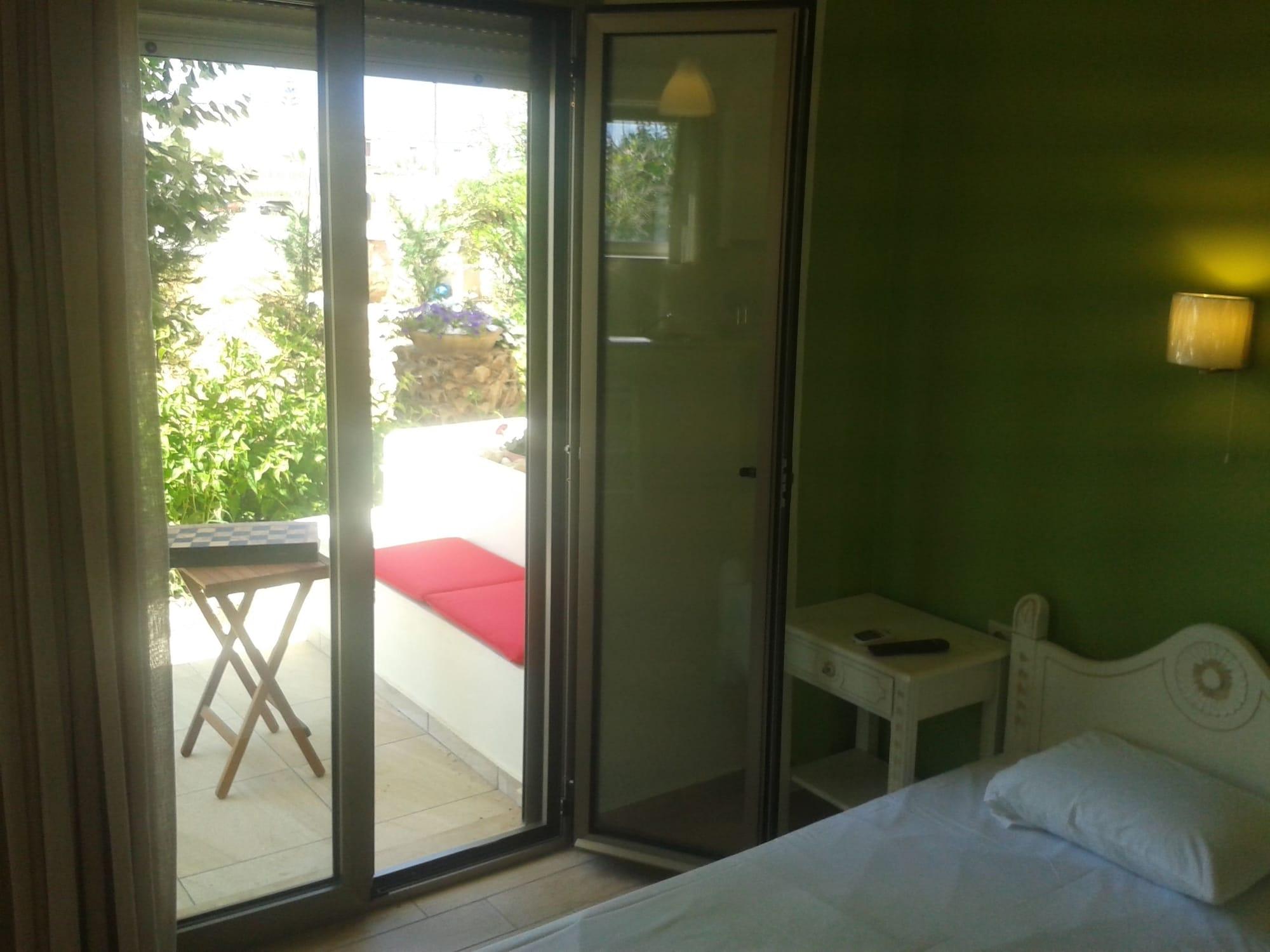 Almyra Apartments & Suites Sfakaki Luaran gambar
