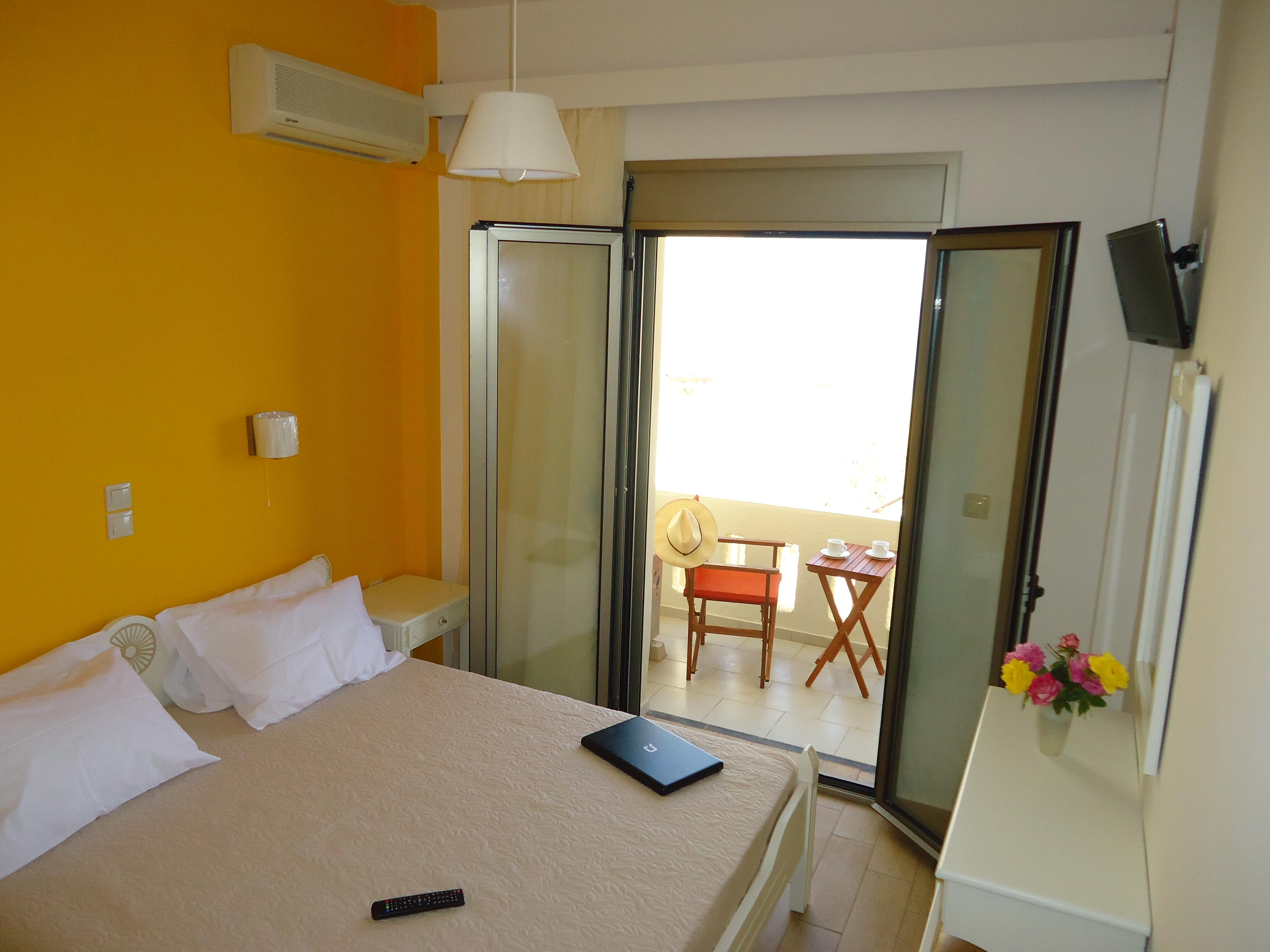 Almyra Apartments & Suites Sfakaki Luaran gambar