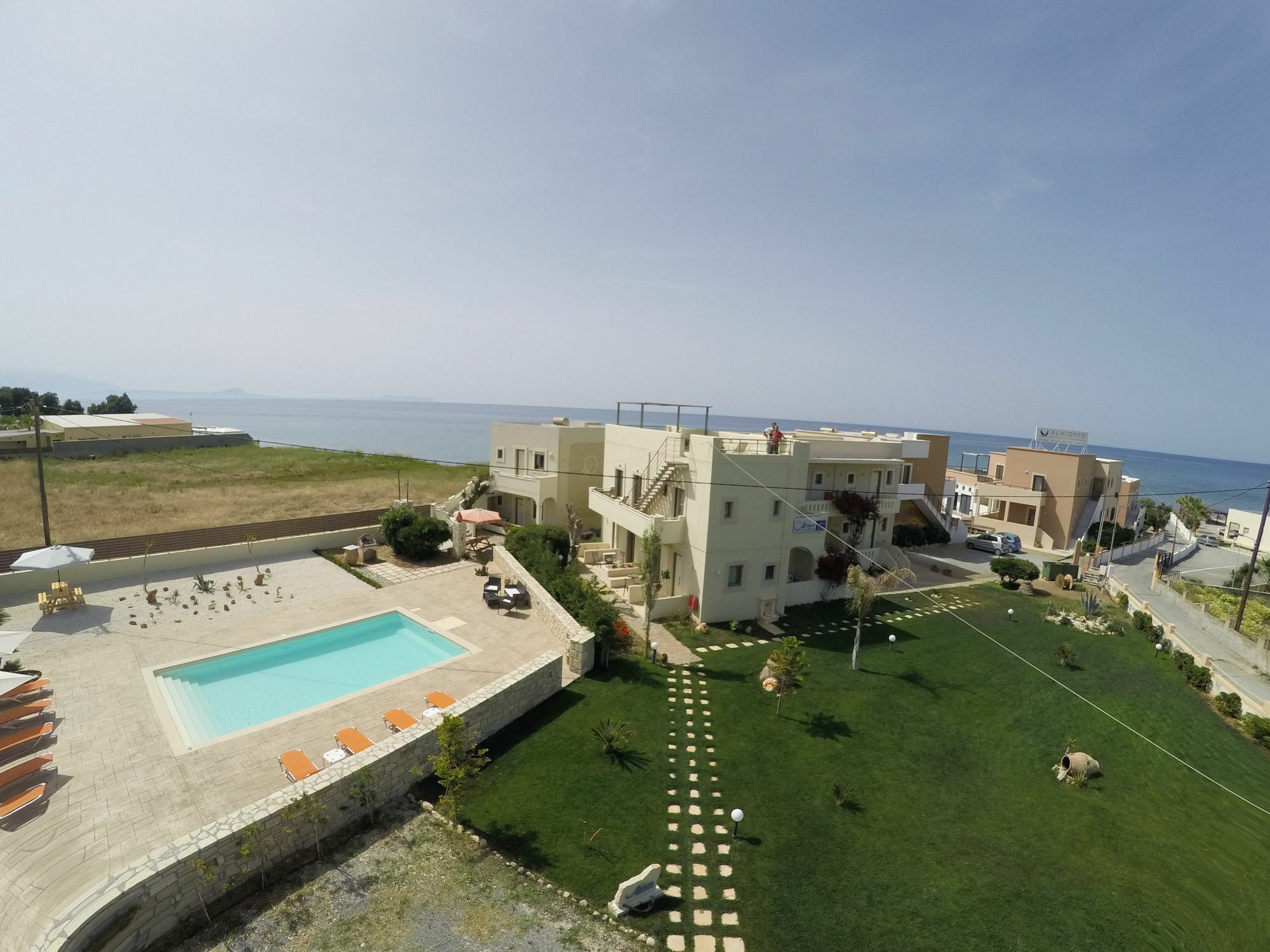 Almyra Apartments & Suites Sfakaki Luaran gambar